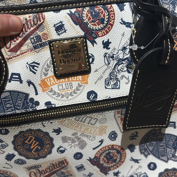 Disney Vacation Club Dooney and Burke Tote NWOT - Picture 2 of 6